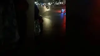 Shanum dan ziyad di alun-alun Trunojoyo