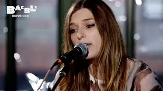 VÉRITÉ performs 