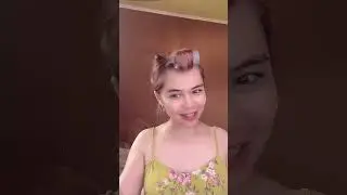 Wanita Cantik Live pamer ketek