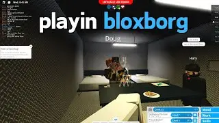 Playing Bloxburg For the First Time..