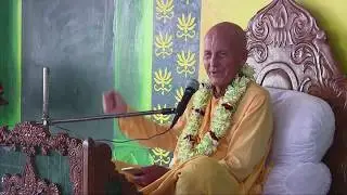 H.H.Kavichandra Swami gave an English S.B. 9.4.7 class in Mayapur.