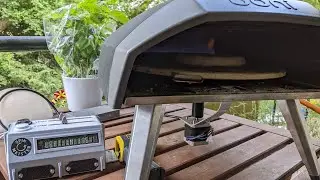 Motorized pizza stone for Ooni