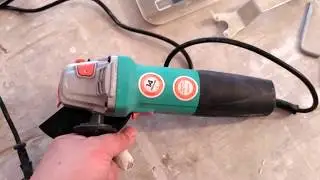 Заряженная УШМ. Болгарка Sturm AG9012TE для шлифования бетона.