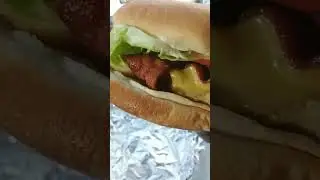 cookout club style chicken sandwich 🥪 so good 👍