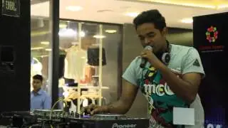 Dj Ricky I3rown performing for dj war at center square mall ekm *** & got 1st place ***