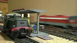 GIRO PLASTICO FERROVIARIO FS ALPIGIANO CON E454-002 RIVAROSSI E CONVOGLIO MDVE