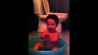 Nghịch nước vui qua