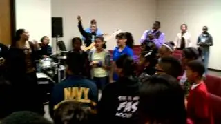 Young People worshiping..... Awesome!!!!