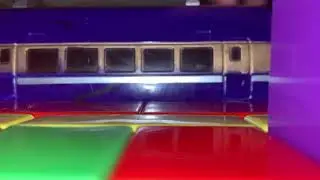 O Train At TC W Avenue