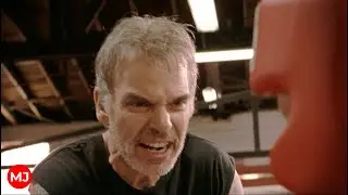 Bad Santa, the Kid, and Marcus on boxers ring scene  - Bad Santa in 1080p