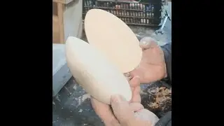 Две половинки яйца. Two halves of an egg.