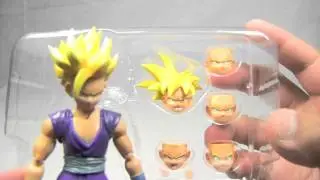 Super Saiyan Son Gohan Figuarts Figure Unboxing!