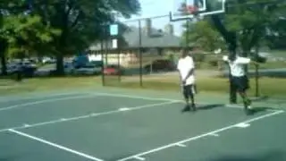 Egutta tv (josh lets ez dunk on him)