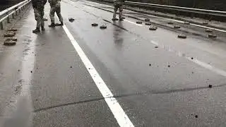 Разминирование дороги в украинском стиле ))
