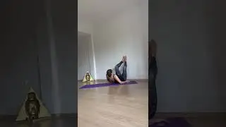 Düz Karın İçin Hareketler 2 #esneme #yoga #yogamusic #yogapractice #yogalife #yogainspiration