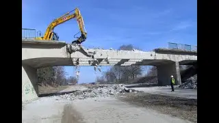 Máy đào đập phá tháo dỡ công trình xây dựng - Kinh nghiệm thi công