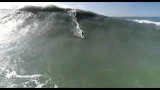SURF @ Nazare PORTUGAL best WAVES worlwide audio/video re-edit 1 minute