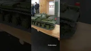 Танк на Радиоуправлении КВ-1 едет по Мосту #rctanks #shorts