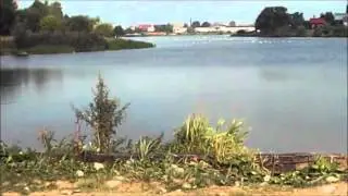 Ловля карася с лодки в камышах