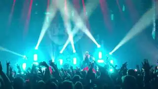 Hollywood Undead - UNDEAD // LIVE