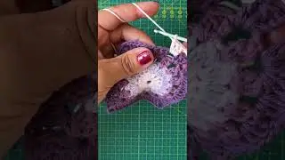 Punti alti uncintetto. Ultimo giro di una tavoletta all'uncinetto.  #crochet #shorts