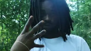 Muncho Bandz - Red Benches Freestyle (Official Video)