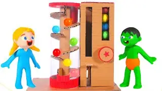 Building A Gumball Machine With Cardboard 😱😱😱😱😱