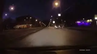 Что-то странное попало по машине