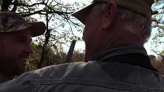 SAHJ - Raw footage -  Elephant hunt - Brain shot!!