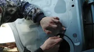 Снятие обшивки двери opel Astra h вода на полу / removal door upholstery water on the floor