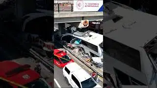 Ankara - Eskişehir yolu üzerinde yolcu otobüsü köprü direğine çarptı: 9 ölü 26 yaralı