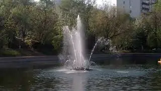 Обновленный фонтан в парке на Гончарова