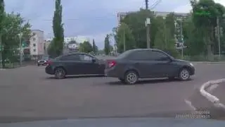 ДТП на перекрестке  ул.Бульварная/Блохина   20.05.2016