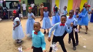 SCHOOL GRADUATION DANCE
