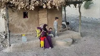 The return of a nomadic woman to her old home