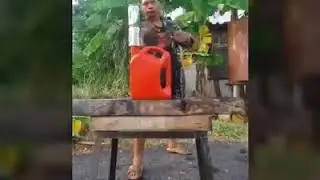 Swordsmith slices through everything, with Thai Dhaab Sword