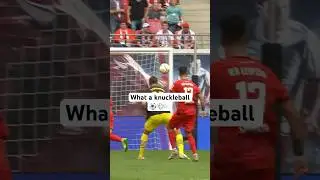Szoboszlai‘s knuckleball is pure madness 😮‍💨🔥