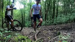 Técnica de descenso. Llevar la teoría a la práctica con ayuda de tu entrenador
