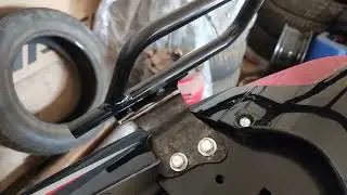 Установка багажника на Viper V200B (ZS200A-3) под крепление кофра.