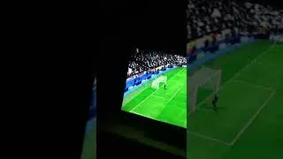 Вот мы с друзьями играем фудбол без мяча