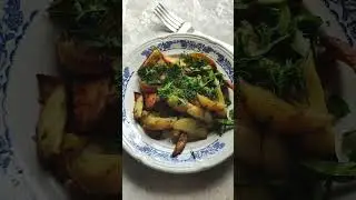 Дачный обед.Новый самоварчик. Грибочки со своей картошечкой.))