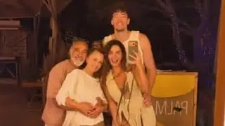 Candid photos of Ebru Şahin and her husband Cedi Osman with their friends.