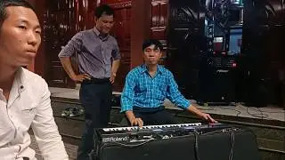 Ta nói thiệt đã cái lỗ tai với Màn Độc Tấu Vọng Cổ bằng đàn Organ cực đỉnh của Danh Cầm Hữu Hòa