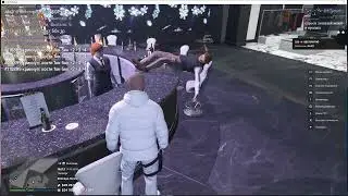 чувак в баре