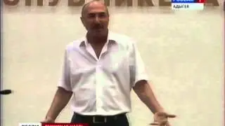 Народный артист России и Адыгеи Мурат Кукан провел творческий вечер для сотрудников полиции