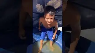 TODO CANTO TEM MENINO 😂