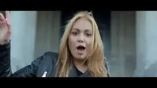 Rachel Traets - Holding On (Official Music Video)
