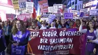 İzmir Kadın Platformu açıklama yaptı