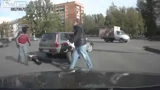 When a Biker and a Car Driver get angry in Russia !