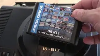 La Mega Drive, ses entrailles.....et la cartouche 112 in 1.